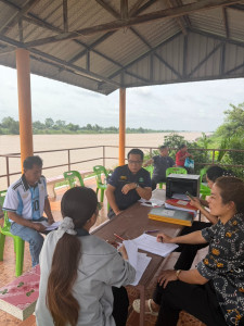 เจ้าหน้าที่กลุ่มส่งเสริมสหกรณ์ 1 พร้อมด้วยผู้สอบบัญชี ... พารามิเตอร์รูปภาพ 1