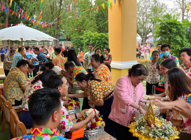 ร่วมรดน้ำขอพรผู้ว่าราชการจังหวัดนครพนม ... พารามิเตอร์รูปภาพ 7