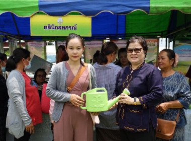 โครงการคลินิกเกษตรเคลื่อนที่ในพระราชานุเคราะห์สมเด็จพระบรมโอรสาธิราชฯ สยามมกุฎราชกุมาร ไตรมาสที่ 3 ซึ่งบูรณาการร่วมกับโครงการจังหวัดเคลื่อนที่แบบบูรณาการ “หน่วยงานบำบัดทุกข์ บำรุงสุข สร้างรอยยิ้มให้ประชาชนจังหวัดนครพนม” ... พารามิเตอร์รูปภาพ 19