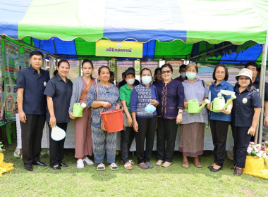 โครงการคลินิกเกษตรเคลื่อนที่ในพระราชานุเคราะห์สมเด็จพระบรมโอรสาธิราชฯ สยามมกุฎราชกุมาร ไตรมาสที่ 3 ซึ่งบูรณาการร่วมกับโครงการจังหวัดเคลื่อนที่แบบบูรณาการ “หน่วยงานบำบัดทุกข์ บำรุงสุข สร้างรอยยิ้มให้ประชาชนจังหวัดนครพนม” ... พารามิเตอร์รูปภาพ 10