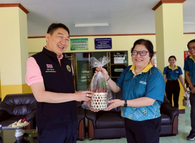 อธิบดีกรมส่งเสริมสหกรณ์ พร้อมด้วยรองอธิบดี ... พารามิเตอร์รูปภาพ 38