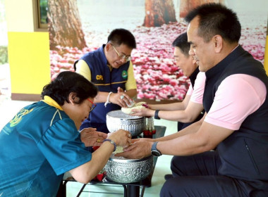 อธิบดีกรมส่งเสริมสหกรณ์ พร้อมด้วยรองอธิบดี ... พารามิเตอร์รูปภาพ 40