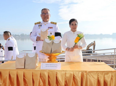 พิธีเจริญพระพุทธมนต์ และทำบุญตักบาตรถวายพระราชกุศล ... พารามิเตอร์รูปภาพ 3