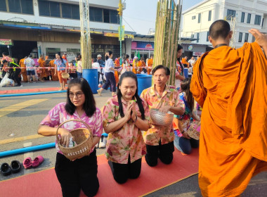 บุคลากรกลุ่มจัดตั้งและส่งเสริมสหกรณ์ ร่วมกิจกรรมวันสงกรานต์ ... พารามิเตอร์รูปภาพ 2